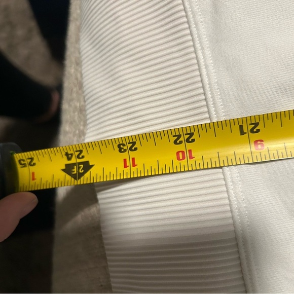 Lululemon Perfectly Oversized Crew Neck Sweatshirt Patchwork Cream - Picture 12 of 13